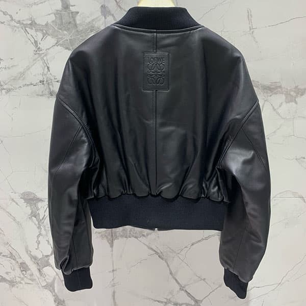 絶対欲しい！ロエベ ブラックレザージャケット lot43491